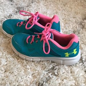 Under Armour Tennis Shoes 👟